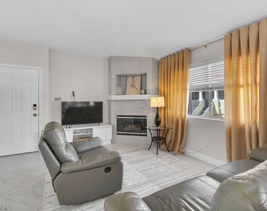 1545 Lake Placid Terrace - Photo Thumbnail 3