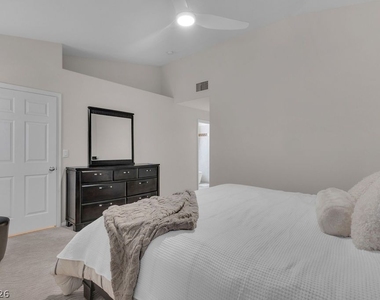 1545 Lake Placid Terrace - Photo Thumbnail 8