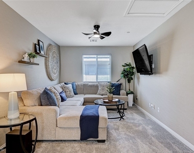 372 Silva Place - Photo Thumbnail 15