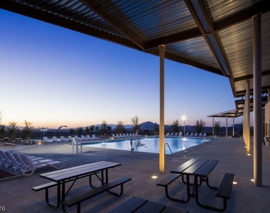 372 Silva Place - Photo Thumbnail 36