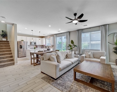372 Silva Place - Photo Thumbnail 3