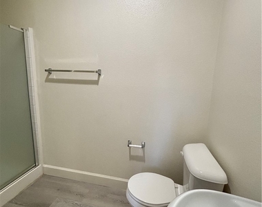 5619 Aspen Heights Drive - Photo Thumbnail 11