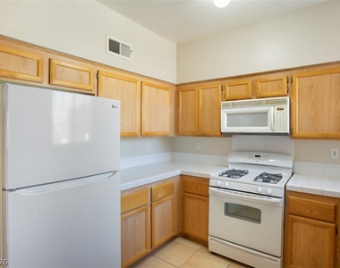 7632 Pacific Hills Avenue - Photo Thumbnail 9