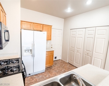 228 Positive Point Street - Photo Thumbnail 5