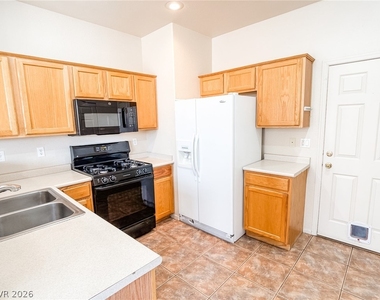 228 Positive Point Street - Photo Thumbnail 6