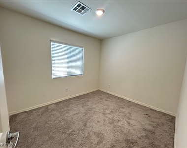 6797 Warthog Avenue - Photo Thumbnail 11