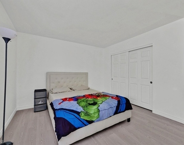 5493 Indian River Drive - Photo Thumbnail 19