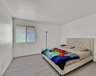 5493 Indian River Drive - Photo Thumbnail 18