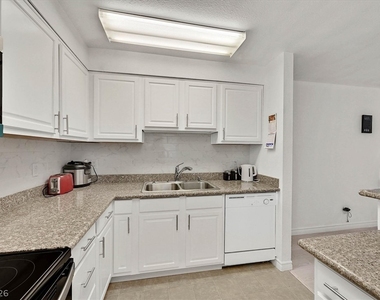 5493 Indian River Drive - Photo Thumbnail 11