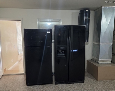 3013 W Oakey Boulevard - Photo Thumbnail 27