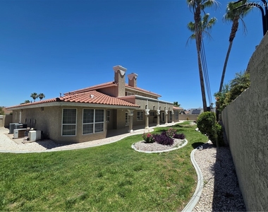 3013 W Oakey Boulevard - Photo Thumbnail 33
