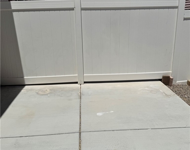 5396 Golden Barrel Avenue - Photo Thumbnail 29