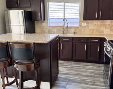 5396 Golden Barrel Avenue - Photo Thumbnail 12
