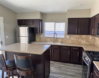 5396 Golden Barrel Avenue - Photo Thumbnail 20