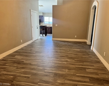 5396 Golden Barrel Avenue - Photo Thumbnail 2
