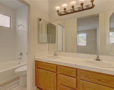 10517 Pergola Peak Avenue - Photo Thumbnail 13