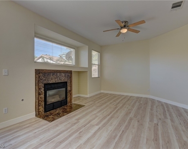10517 Pergola Peak Avenue - Photo Thumbnail 5