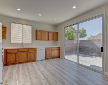10517 Pergola Peak Avenue - Photo Thumbnail 8