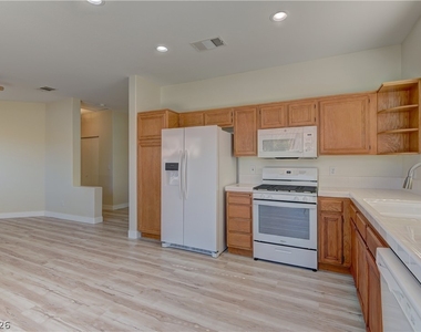 10517 Pergola Peak Avenue - Photo Thumbnail 10