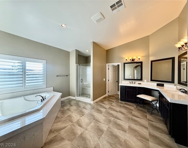 8045 Slip Point Avenue - Photo Thumbnail 25