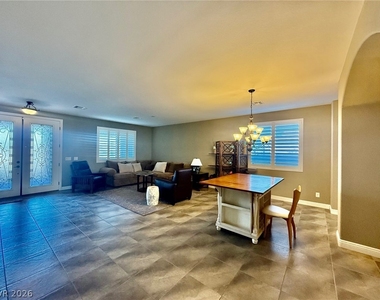 8045 Slip Point Avenue - Photo Thumbnail 2