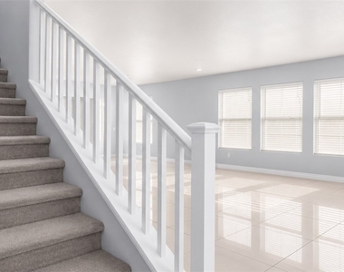 125 Copper Pine Avenue - Photo Thumbnail 18