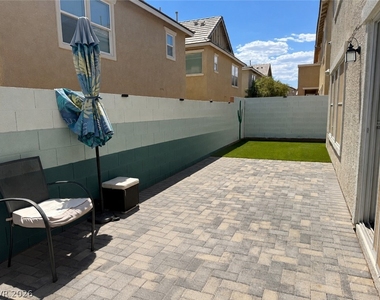 125 Copper Pine Avenue - Photo Thumbnail 13