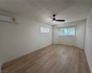 1317 Pyramid Drive - Photo Thumbnail 17