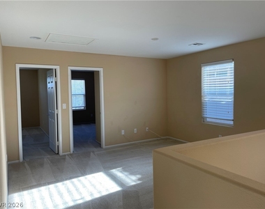 8620 Rowland Bluff Avenue - Photo Thumbnail 23
