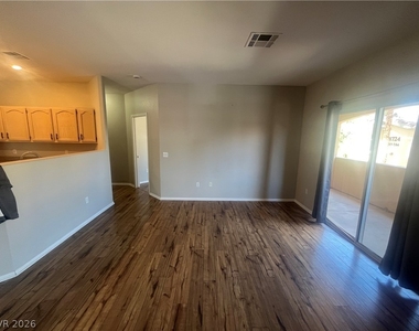 8728 Red Rio Drive - Photo Thumbnail 7