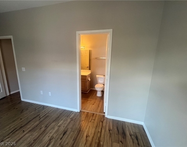 8728 Red Rio Drive - Photo Thumbnail 14