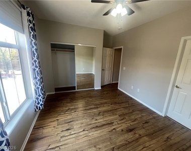 8728 Red Rio Drive - Photo Thumbnail 13