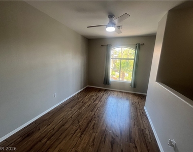 8728 Red Rio Drive - Photo Thumbnail 9