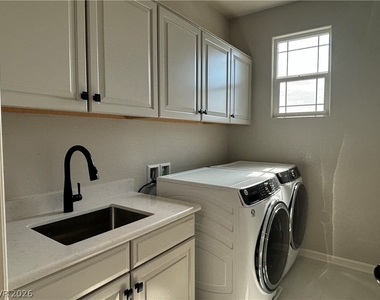 5636 Justin Robert Street - Photo Thumbnail 16