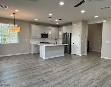 5636 Justin Robert Street - Photo Thumbnail 6
