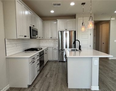 5636 Justin Robert Street - Photo Thumbnail 13