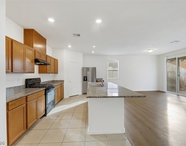 2809 Falling Mist Street - Photo Thumbnail 15