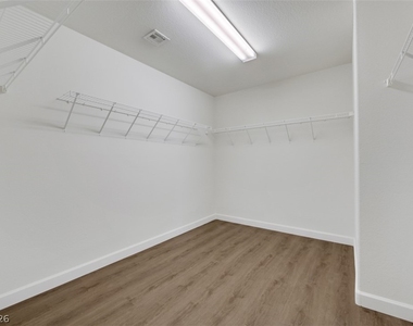 2809 Falling Mist Street - Photo Thumbnail 13