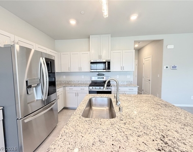 10325 Toasted Acorn Drive - Photo Thumbnail 7
