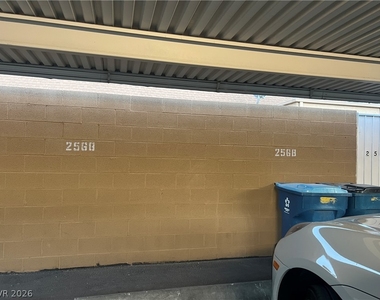 2568 Paradise Village Way - Photo Thumbnail 23