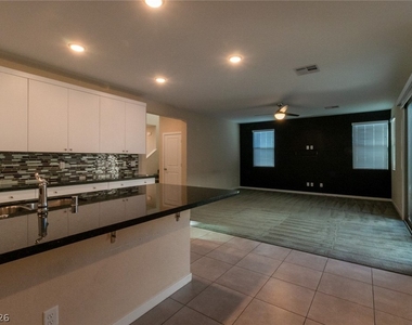 544 Ruby Mesa Avenue - Photo Thumbnail 24