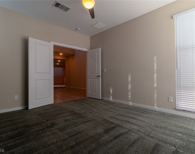 544 Ruby Mesa Avenue - Photo Thumbnail 6