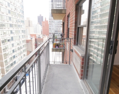 225 East 85th Street - Photo Thumbnail 7