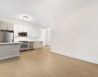 121 Madison Avenue - Photo Thumbnail 1