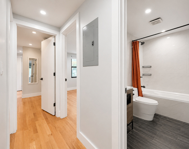225 Halsey Street - Photo Thumbnail 8