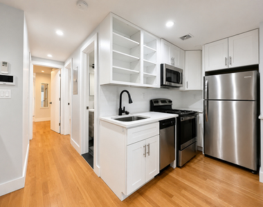 225 Halsey Street - Photo Thumbnail 2