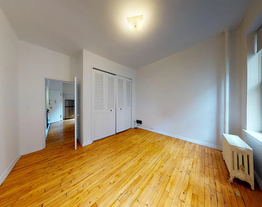 334 East 93rd Street - Photo Thumbnail 3