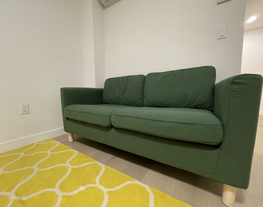 623 Avenue H - Photo Thumbnail 4
