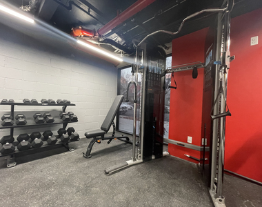 623 Avenue H - Photo Thumbnail 6