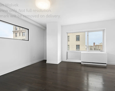 607 West 161st Street - Photo Thumbnail 3